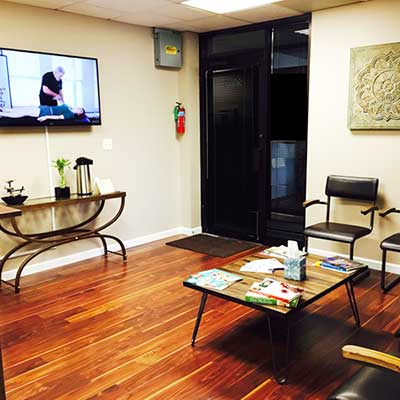 Chiropractic Oakbrook Terrace IL Office Cordoba Health Group Waiting area